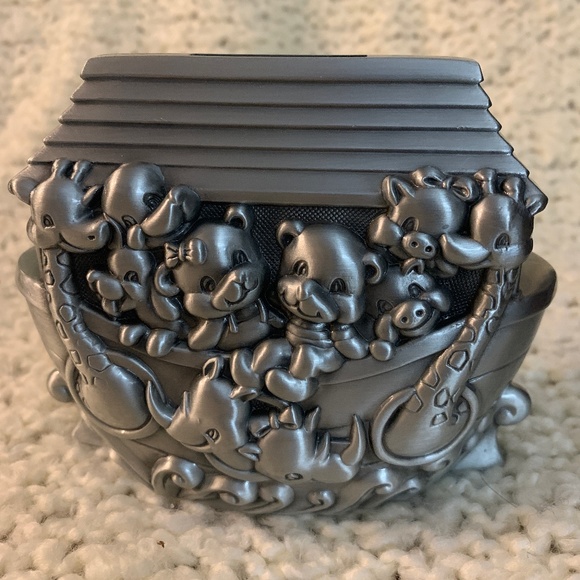 Noah’s Ark pewter coin bank. - Picture 6 of 6